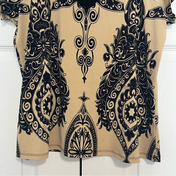 Designers Originals size Petite PM women’s short sleeve tan top w/black design - Picture 6 of 7
